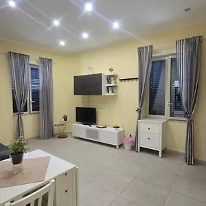https://casetta-delia.palermohotels.org